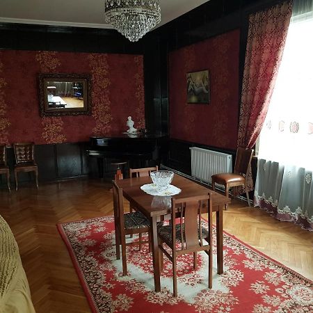 Shirim Guesthouse Зугдиди Экстерьер фото